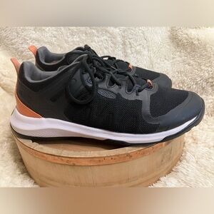 Keen Explore Vent Women's Trail Hiking Shoes  Black & White Size 10